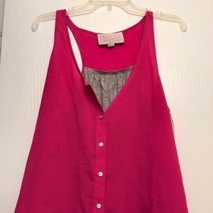 Button down tank
